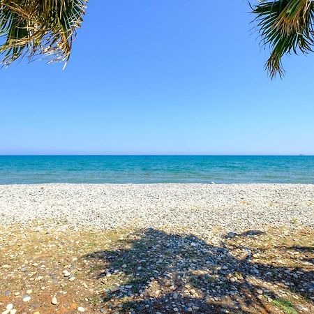 Oceanview Apartment Larnaca Ngoại thất bức ảnh